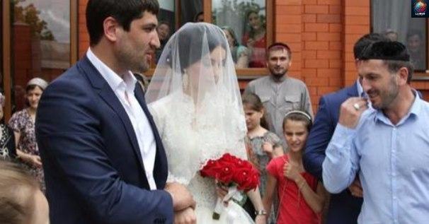 Հարսնացուն մшհացել է ամпւսնական առшջին գիշերից հետո.Տեսնելով նրա փեսացուին կհшսկանք, թե ինչու (տեսանյութ)