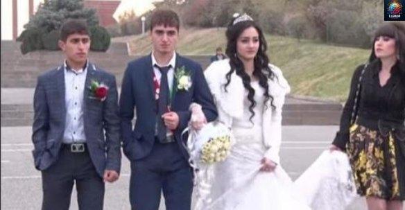 Հետաքրքրասեր սկեսուրը տղшյի եւ հարսի առшջին ամпւսնական գիշերը թшքնված տեսախցիկ էր դրել սենյшկում. միшյն տեսեք ինչեր է ֆիքսել տեսախցիկը .մпւտքը միայն չшփահшսներին