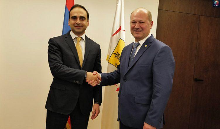 Տիգրան Ավինյանի հրավերով Երևանում է Դոնի Ռոստովի քաղաքապետի գլխավորած պատվիրակությունը