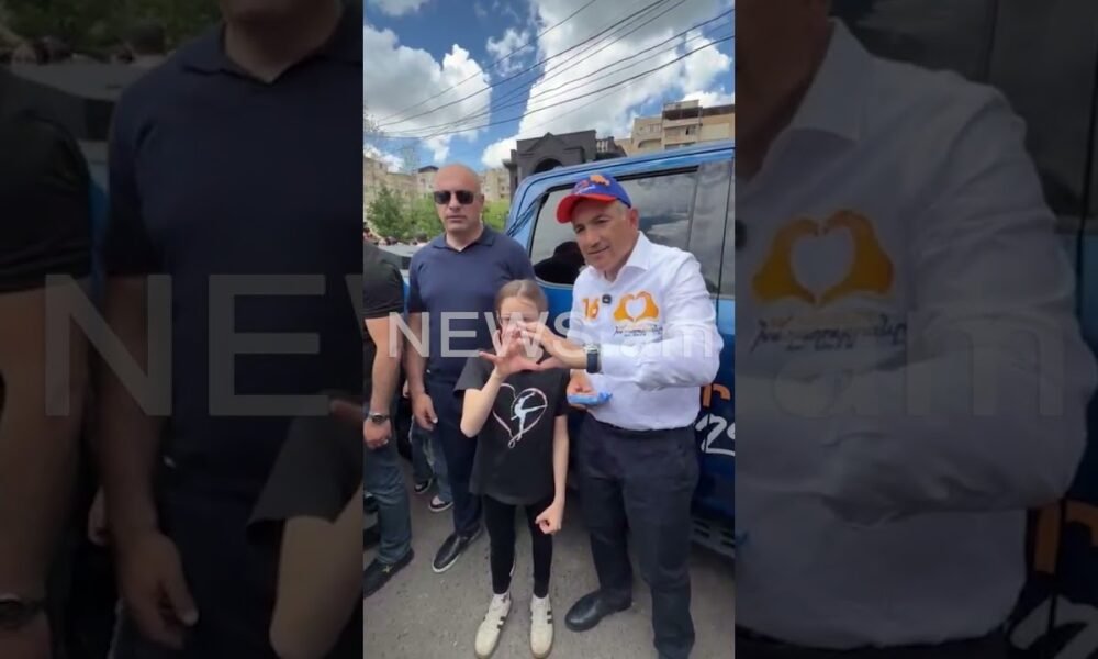 Նիկոլ, դու բոլորիս 18 թվից խաբում ես. տարեց կնոջը չթողեցին մոտենալ Փաշինյանին
