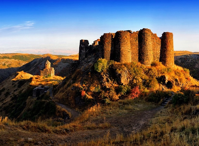 «Ամբերդ» տանող ճանապարհը երկար դադարից հետո արդեն անցանելի է, հունիսի 2-ից կընդունի այցելուների